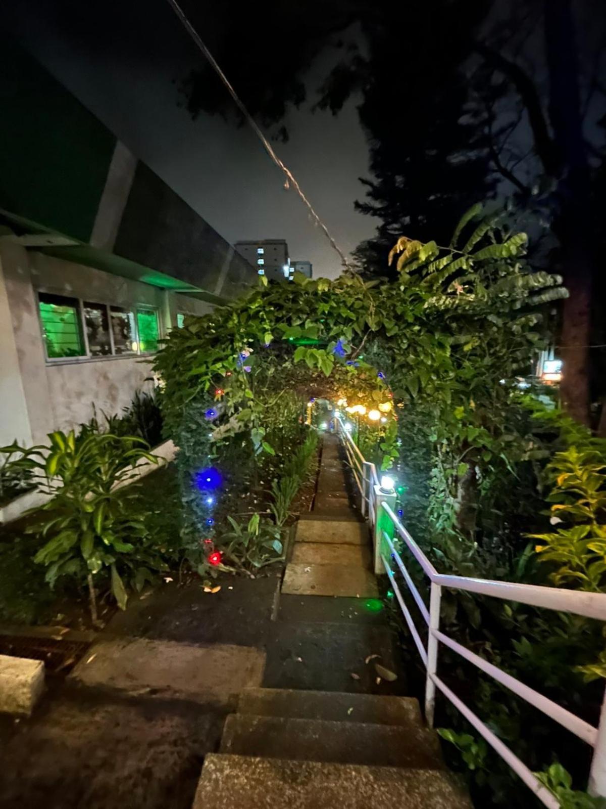 All Care Bed And Breakfast Tagaytay City Zewnętrze zdjęcie